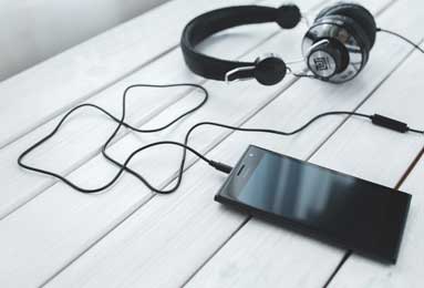 全力造王朝！克伦克父子重磅承诺，阿森纳夏窗无上限支持阿尔特塔